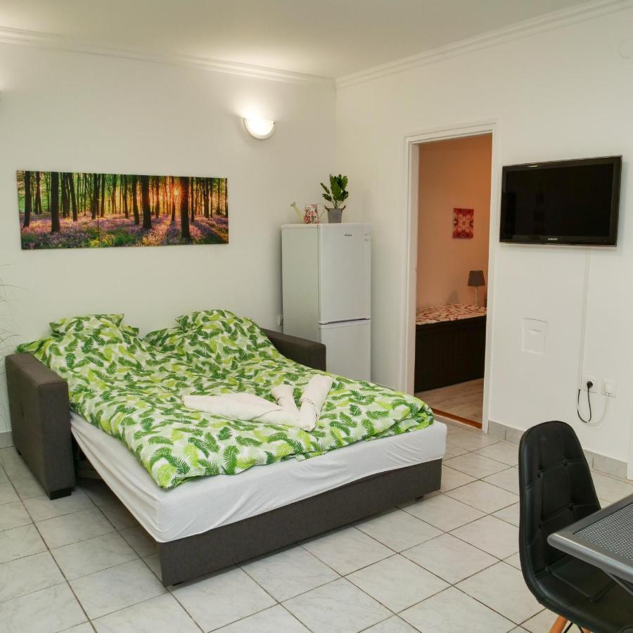 Cseresznyes Apartman Berekfürdő Exterior foto